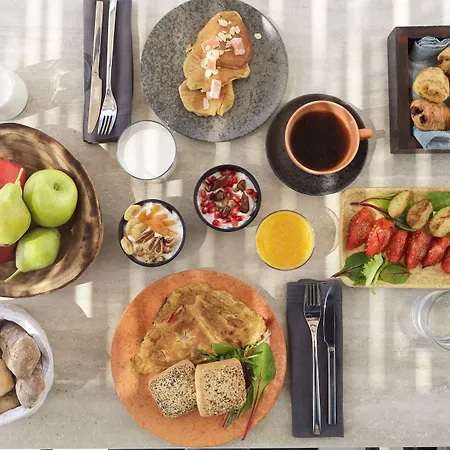 Ezio Bo Luxury Living Otel Psarrou