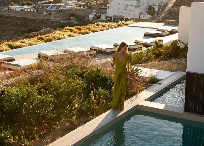 Ezio Bo Luxury Living Hotel 4*